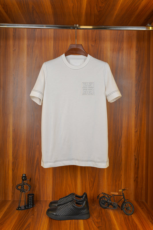 Givenchy
4G Black T-Shirt